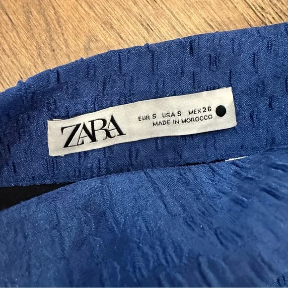 Zara Skirt - Picture 2 of 11
